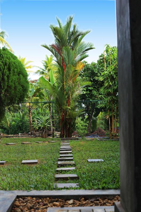 Triple Edge Villa Unawatuna Extérieur photo