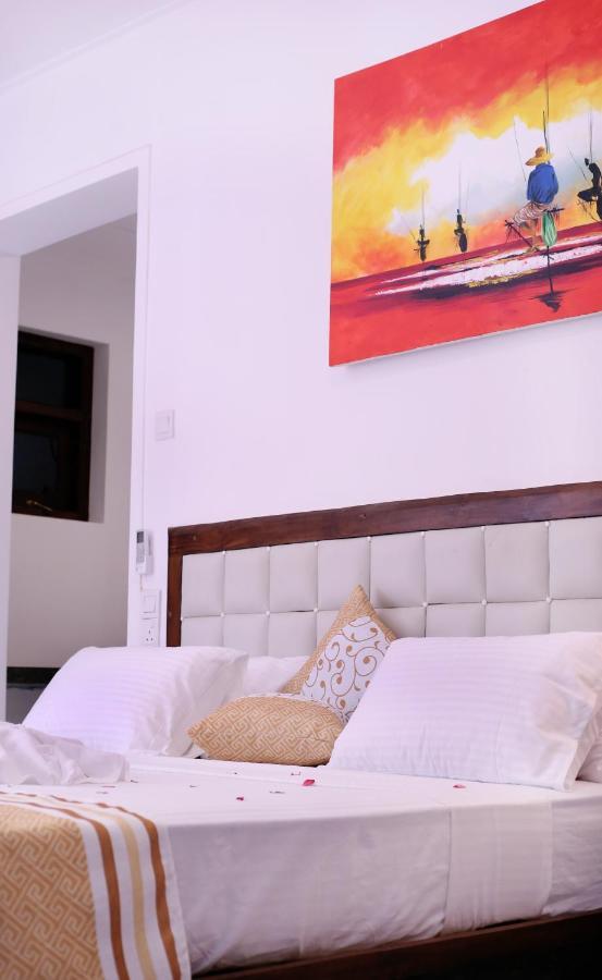 Triple Edge Villa Unawatuna Extérieur photo